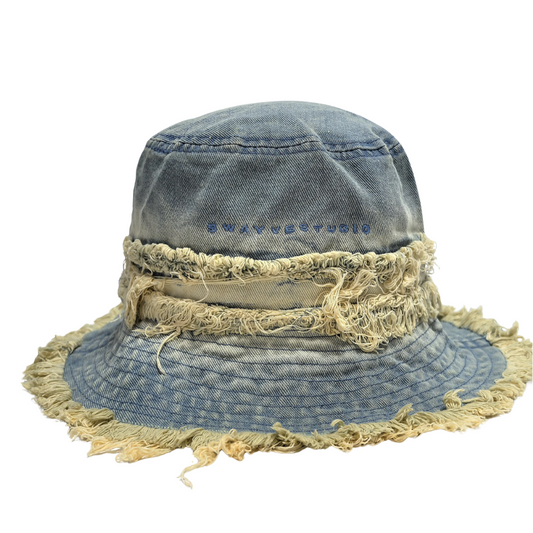 DISTRESSED BUCKET HAT